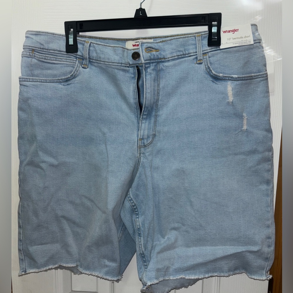 Wrangler 10” Bermuda Shorts